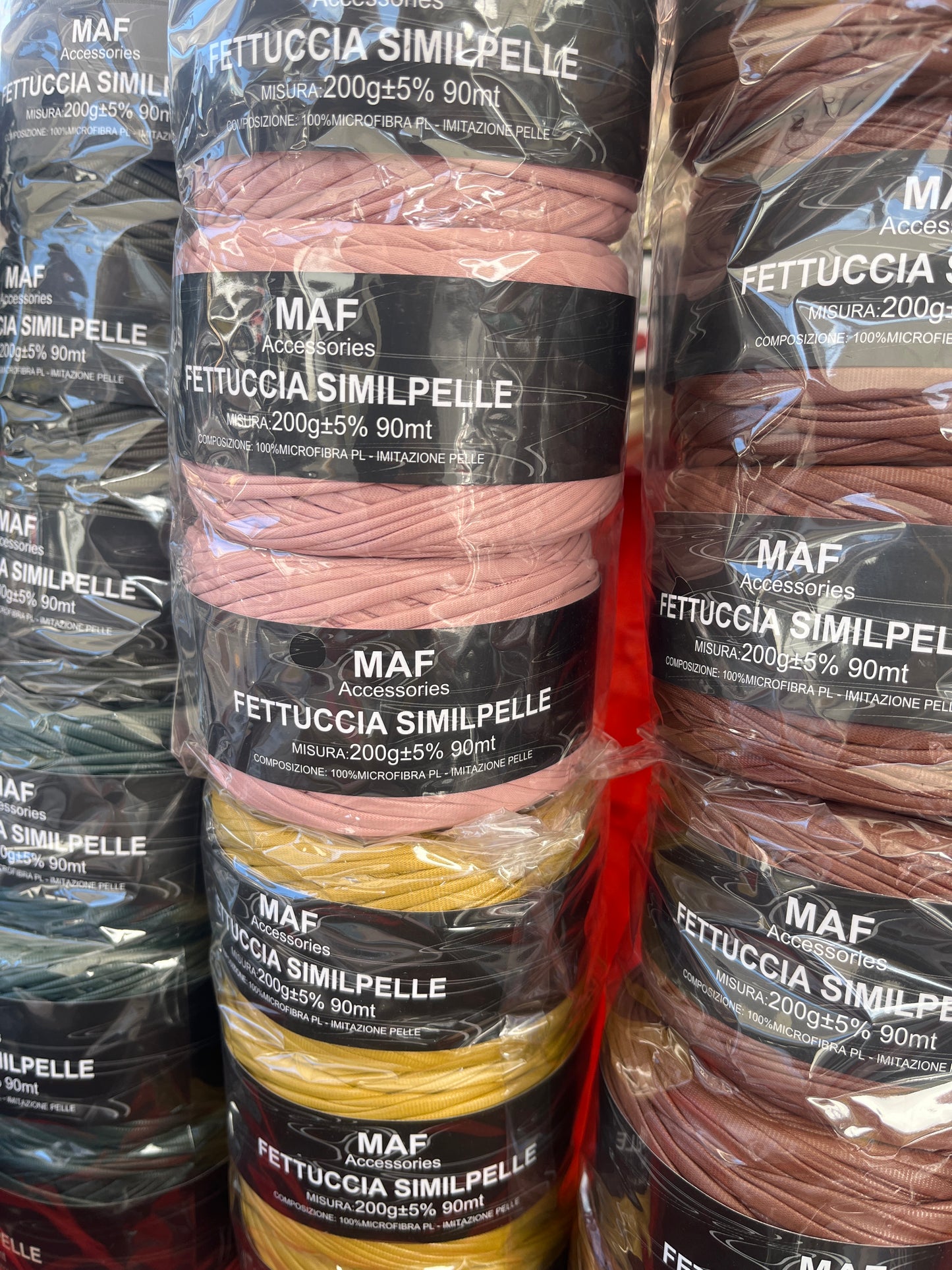 Fettuccia in eco pelle da 200 grammi